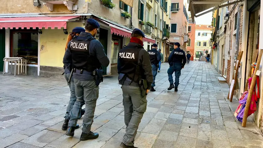 La polizia nel Ghetto di Venezia