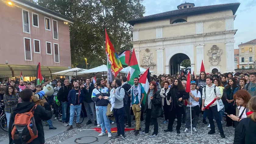 Il raduno di mercoledì sera in Portello