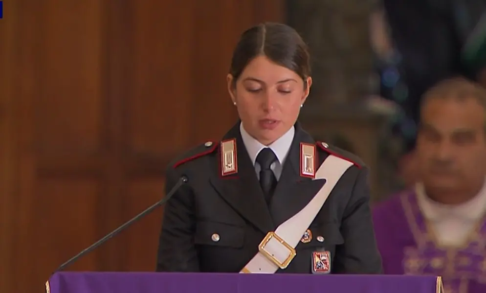 nella Basilica di Santa Giustina a Padova, i funerali di Stato per i tre militari dell'Arma rimasti uccisi durante un'operazione nella Bassa Veronese. Presenti le massime cariche dello Stato, a partire dal Capo dello Stato, Sergio Mattarella e politiche, con la premier Giorgia Meloni