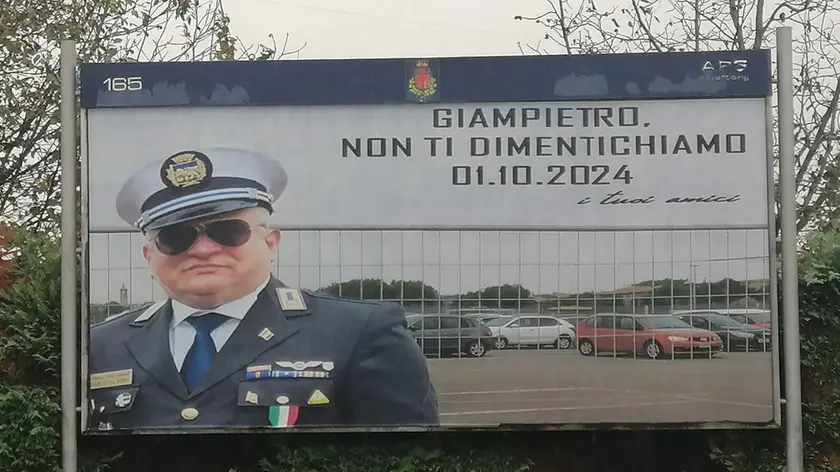 Il manifesto per ricordare il comandante Moro