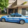 La polizia davanti al bar Des Amis chiuso a Mortise