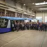 La delegazione padovana nello stabilimento in Alsazia con il primo tram pronto per la linea Sir2