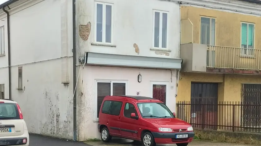 L'esterno dell'abitazione occupata