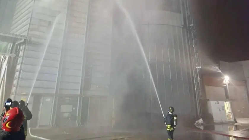 I vigili del fuoco al lavoro