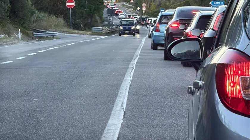 Le code sulle strade costano 600 euro al mese agli artigiani: lo studio