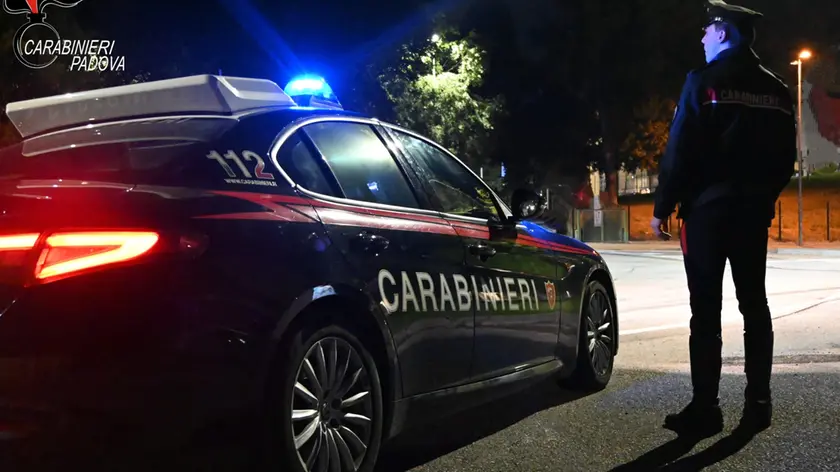 Una pattuglia dei carabinieri