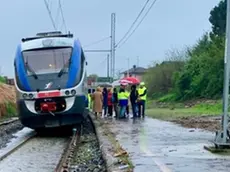 Treno bloccato in stazione (foto archivio)