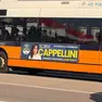 Un esempio di pubblicità elettorale negli autobus di Padova