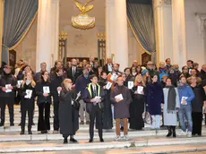 La protesta fuori dal Teatro la Fenice