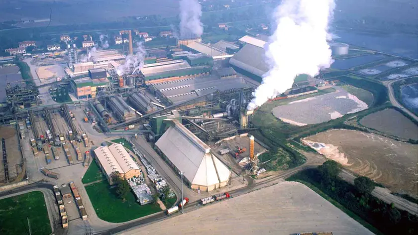 Lo zuccherificio di Pontelongo dove è stata sospesa la mensa in misura cautelativa