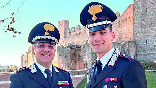 Il maggiore Ambrogio Maggio con il figlio Leonardo a Cittadella