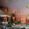 L'abitazione di Codevigo avvolta dalle fiamme
