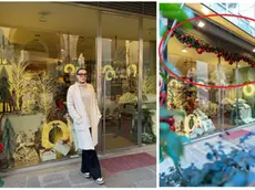 La vetrina derubata degli addobbi natalizi a Padova in via San Fermo
