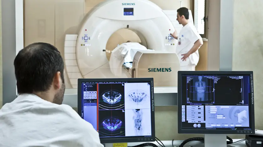 Sanità pubblica, tra attese infinite e macchinari guasti: una testimonianza da Padova