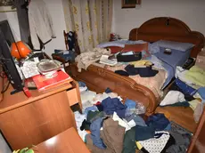 Una camera svaligiata dai ladri