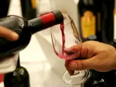 La rissa per un calice di vino non pagato: è successo a Abano Termo