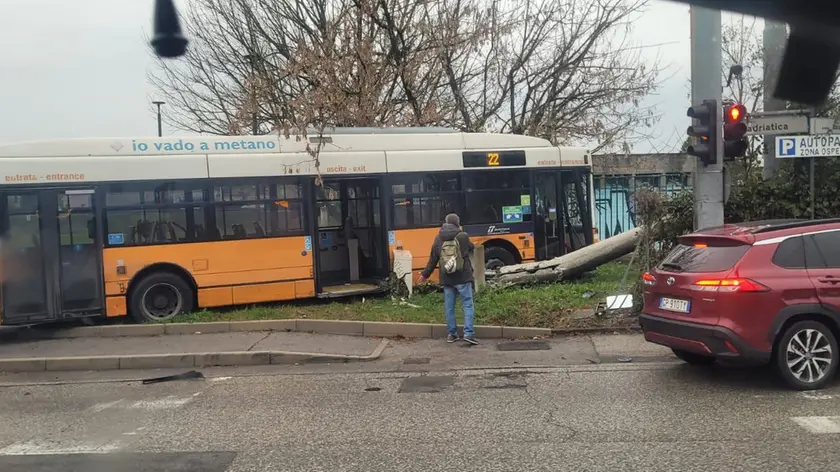 L'incidente dell'autobus