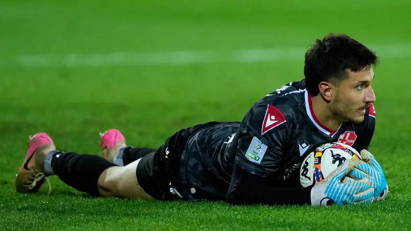 Alessandro Sorrentino, portiere del Padova (Foto Editoriale Report)