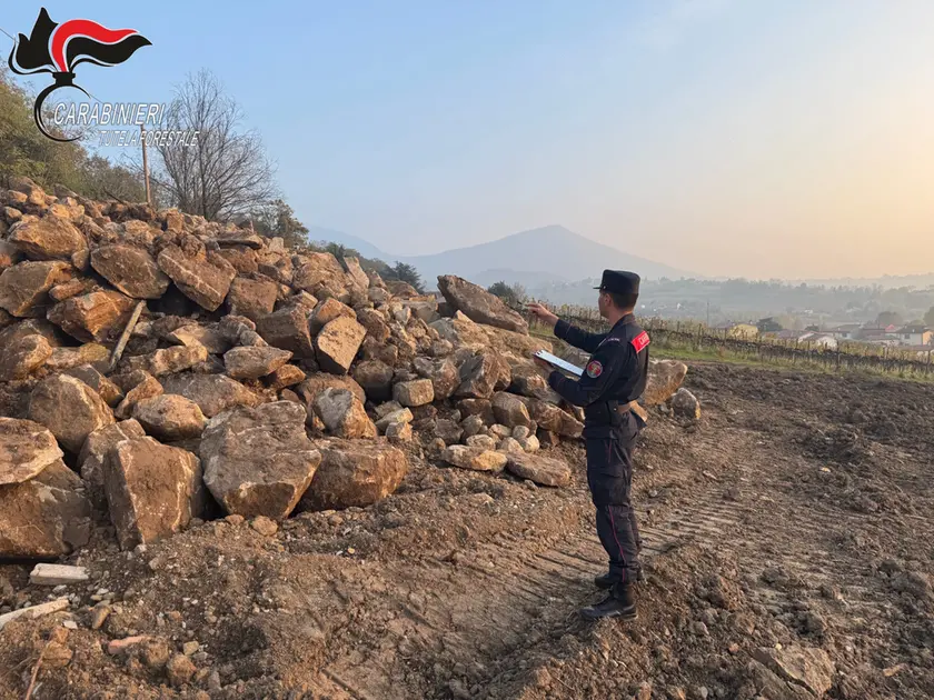 Lo sbancamento sui Colli Euganei con il recupero della trachite