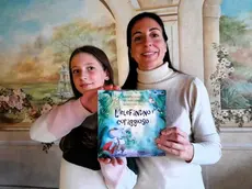 Benedetta e Valentina Calzavara con il libro