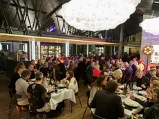 La sala dello chalet Franz Kraler di Cortina piena all'inaugurazione