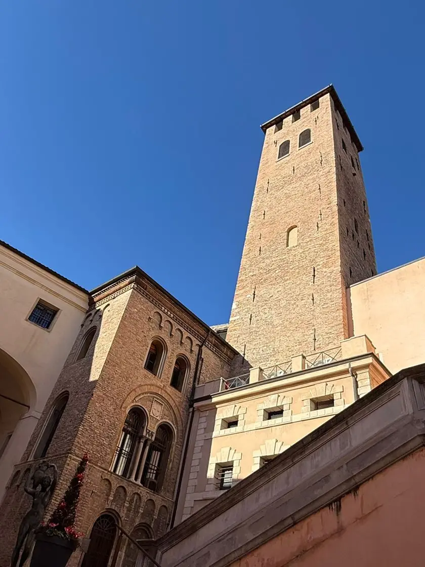 La Torre degli Anziani. Foto Agenzia Bianchi