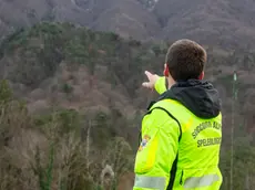 Il soccorso alpino indica l'area in cui è avvenuta la tragedia di Enemonzo ©Foto Petrussi