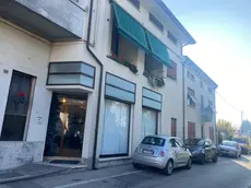 La panetteria Orsolan al piano terra e al primo piano l’appartamento dove si erano intrufolati i ladri