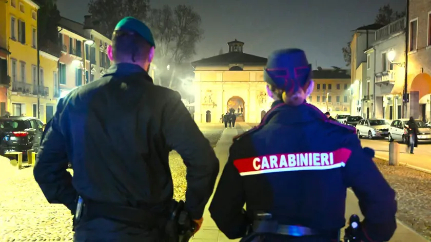 Controlli dei carabinieri al Portello