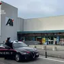 I carabinieri al supermercato Alì dopo la rapina