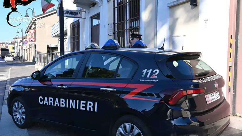 Armi clandestine e colpi contro il vicino: arrestato un uomo a Saonara