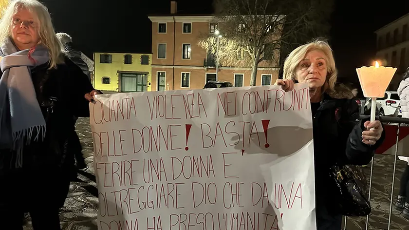 La fiaccolata per chiedere verità