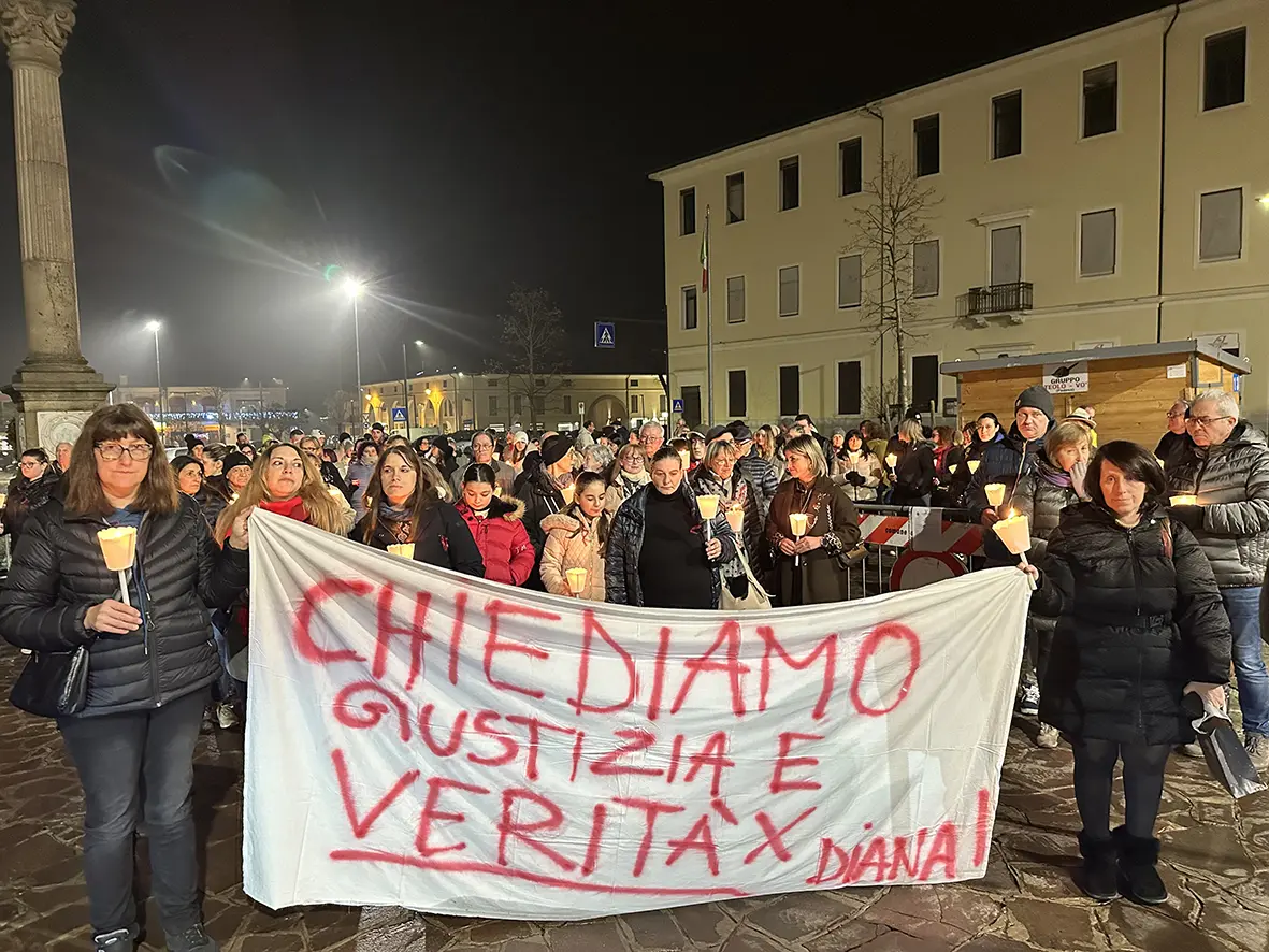 La fiaccolata per chiedere verità
