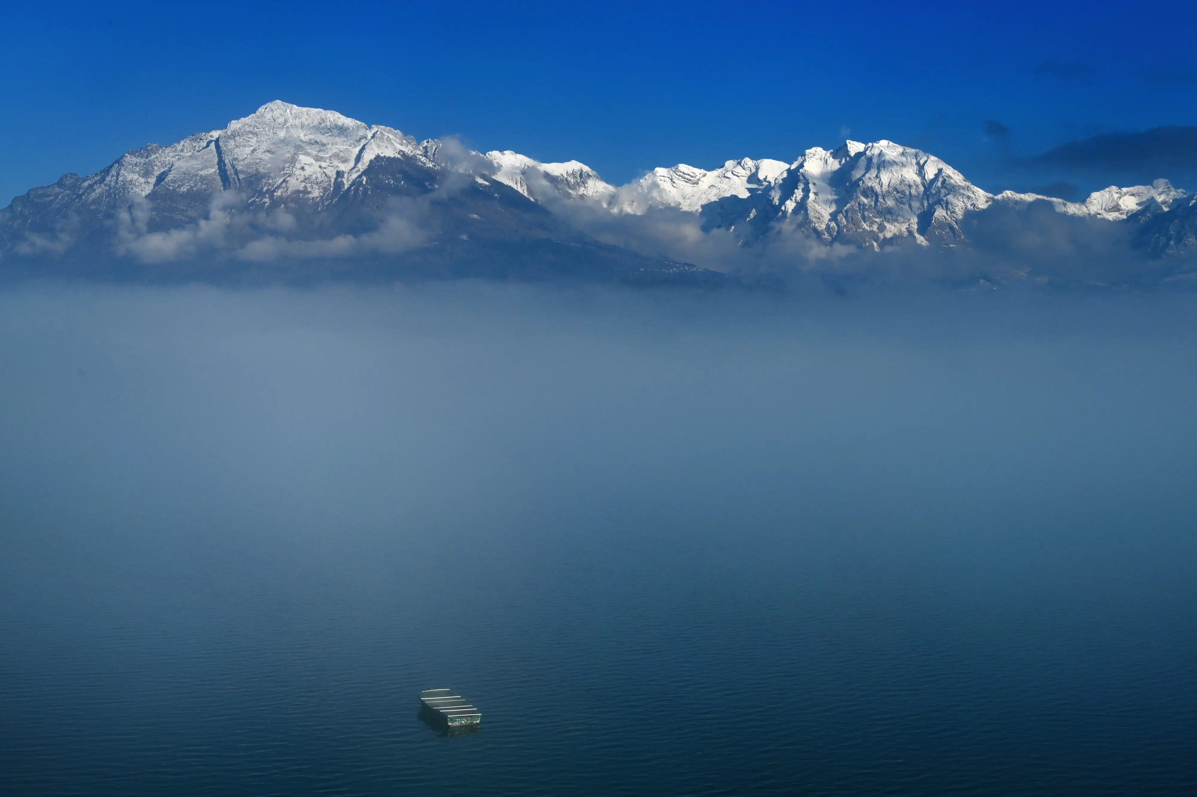 Dodici scatti, uno per ciascun mese, selezionati tra gli oltre 2700 che hanno partecipato al concorso indetto dal nostro giornale con Nord Est Multimedia e la Regione Veneto. Ecco come è andata: il calendario sarà in omaggio gratuito con il mattino di Padova solo martedì 23 dicembre