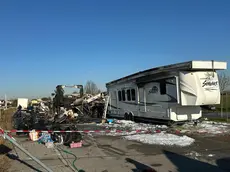 Una parte dei danni alle roulotte (foto Piran)