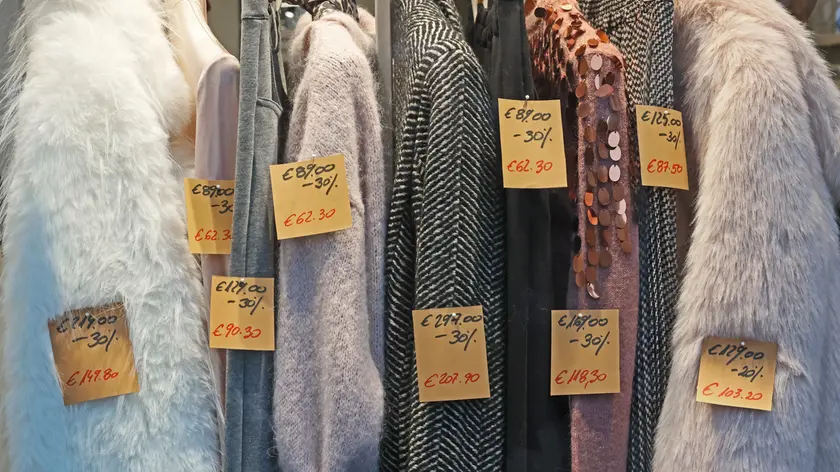 Dal 3 gennaio partono i saldi anche in Veneto