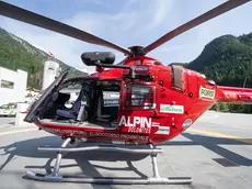 L'elicottero dell'Aiut Alpin Dolomites