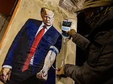 Il nuovo murales apparso nella notte (foto Edoardo Fioretto)