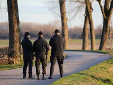 I carabinieri sul luogo in cui è stato ritrovato il corpo di Sergiu Tarna