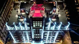 Un’immagine dall’alto della sede delle Assicurazioni Generali a Trieste