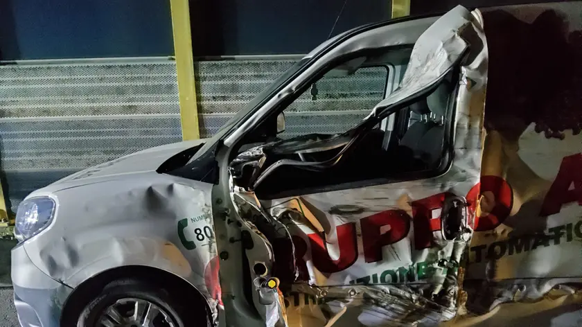 Il furgoncino rimasto coinvolto nell’incidente