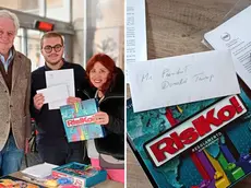 I membri dell'associazione e la lettera per Trump