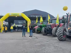 Agricoltori con i trattori al Geox di Padova per la mobilitazione lanciata da Coldiretti