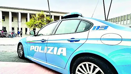 I controlli della polizia nell’area della stazione ferroviaria