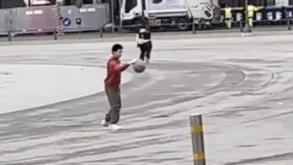 Il bambino che si allena in Prato