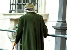 La vittima di maltrattamenti è un pensionato che vive in centro