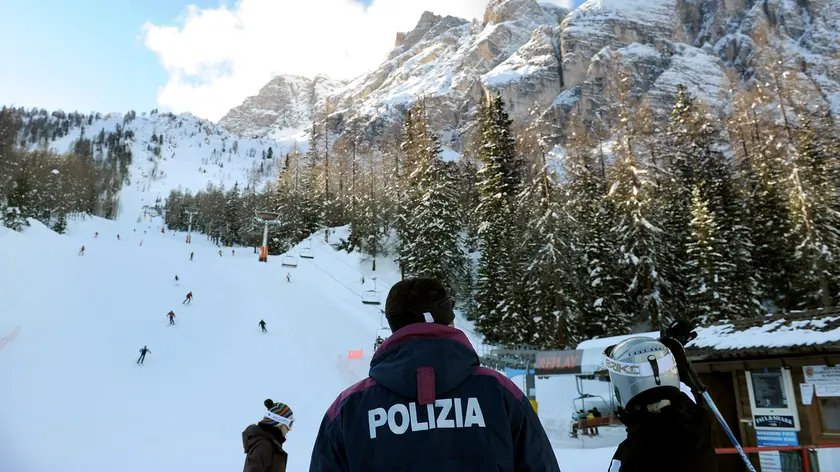 Personale della polizia sulle piste