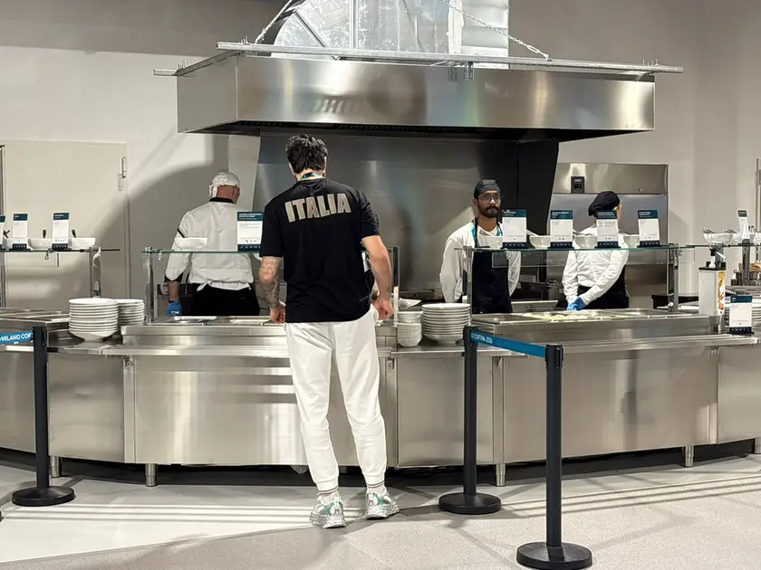La mensa del Villaggio olimpico di Milano