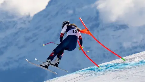 Il momento in cui Vonn perde il controllo degli sci sull’Olympia delle Tofane e cade rovinosamente