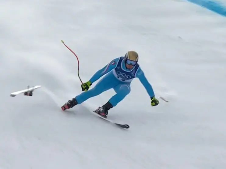 Il momento in cui Paris ha perso lo sci